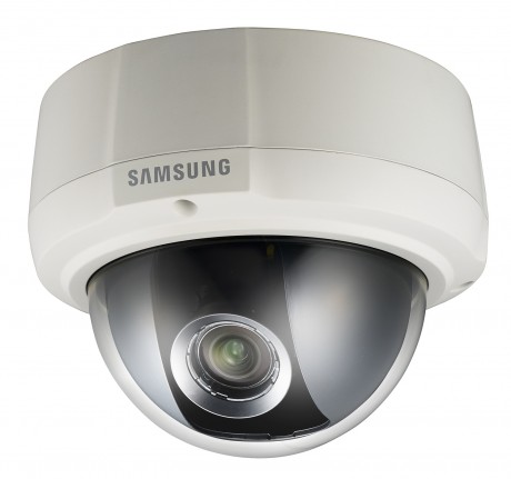 Ci-dessus, caméra Samsung SCV-3083 (en tête d'article, caméra Samsung SCB-3003)